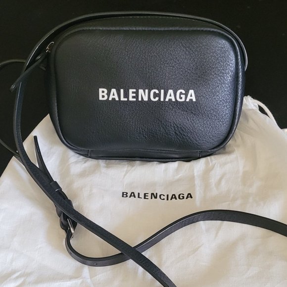Balenciaga xs black camera bag - Picture 1 of 9